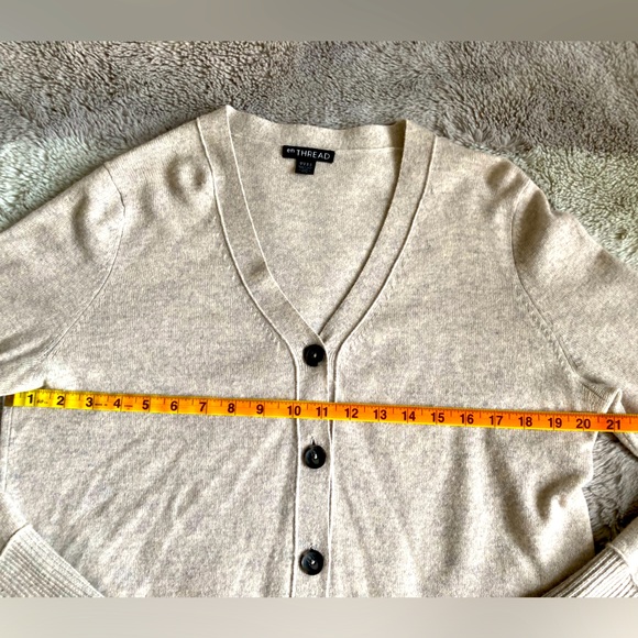 En Thread Merino-Cashmere Cardigan - Picture 4 of 5